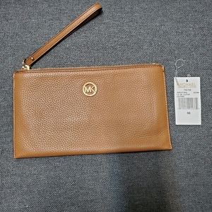 Michael Kors Jet Set Wristlet